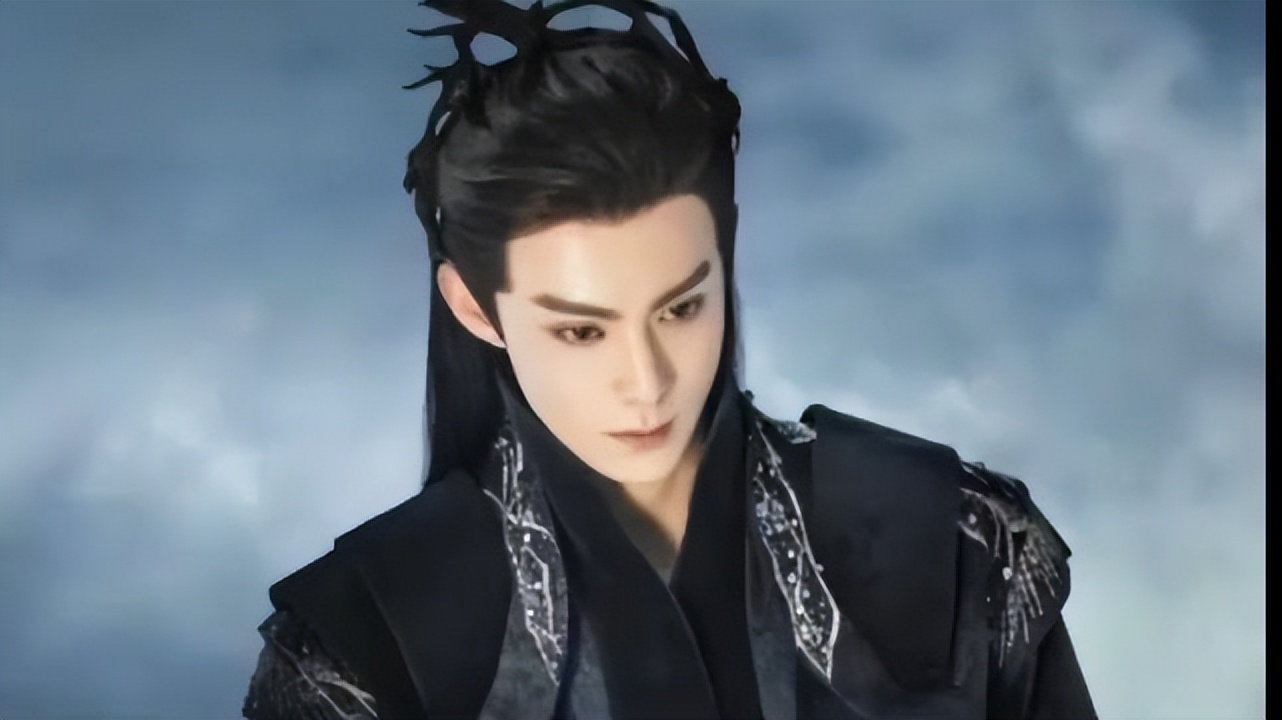 同一张脸差别可以有多大？一眼万年和丑爆屏幕全看造型师