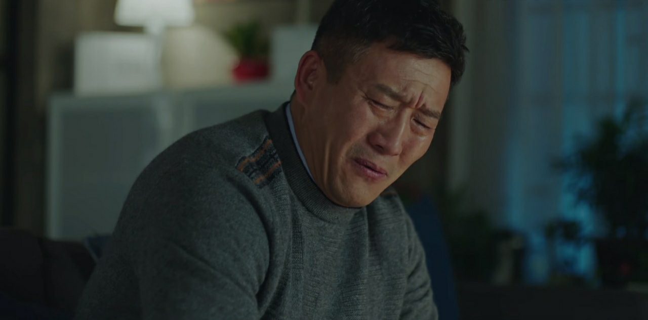 我的前半生老金怎么认识罗子君,我的前半生老金分手纠缠罗子君