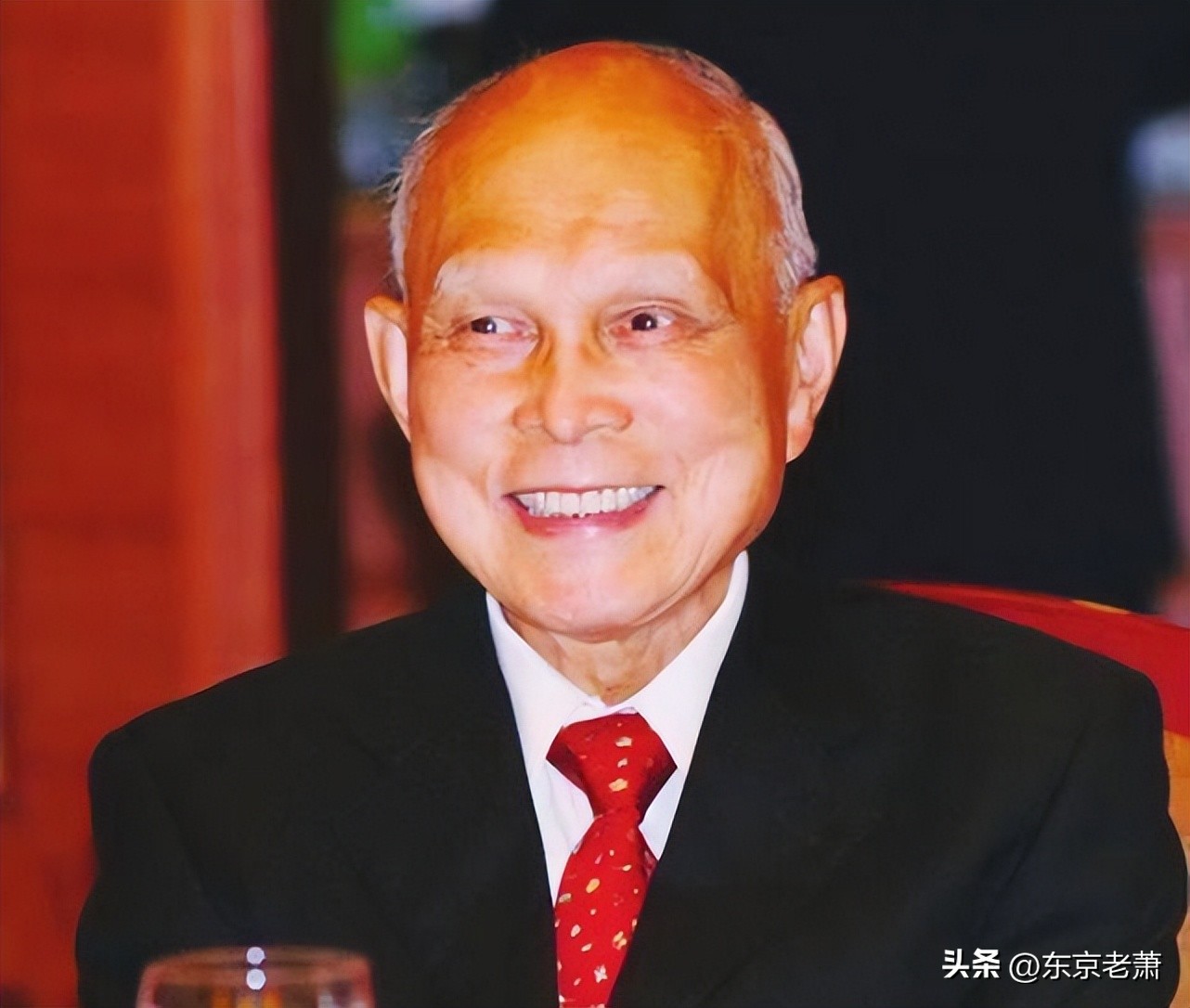 亚洲房事众生相——东京幻梦、香港豪门、首富求生