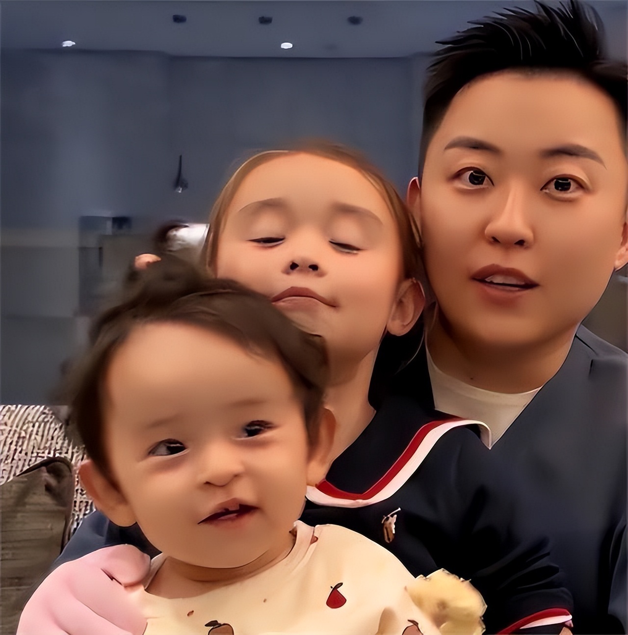 吉林12岁女孩辍学种地养家,吉林自己创业女孩