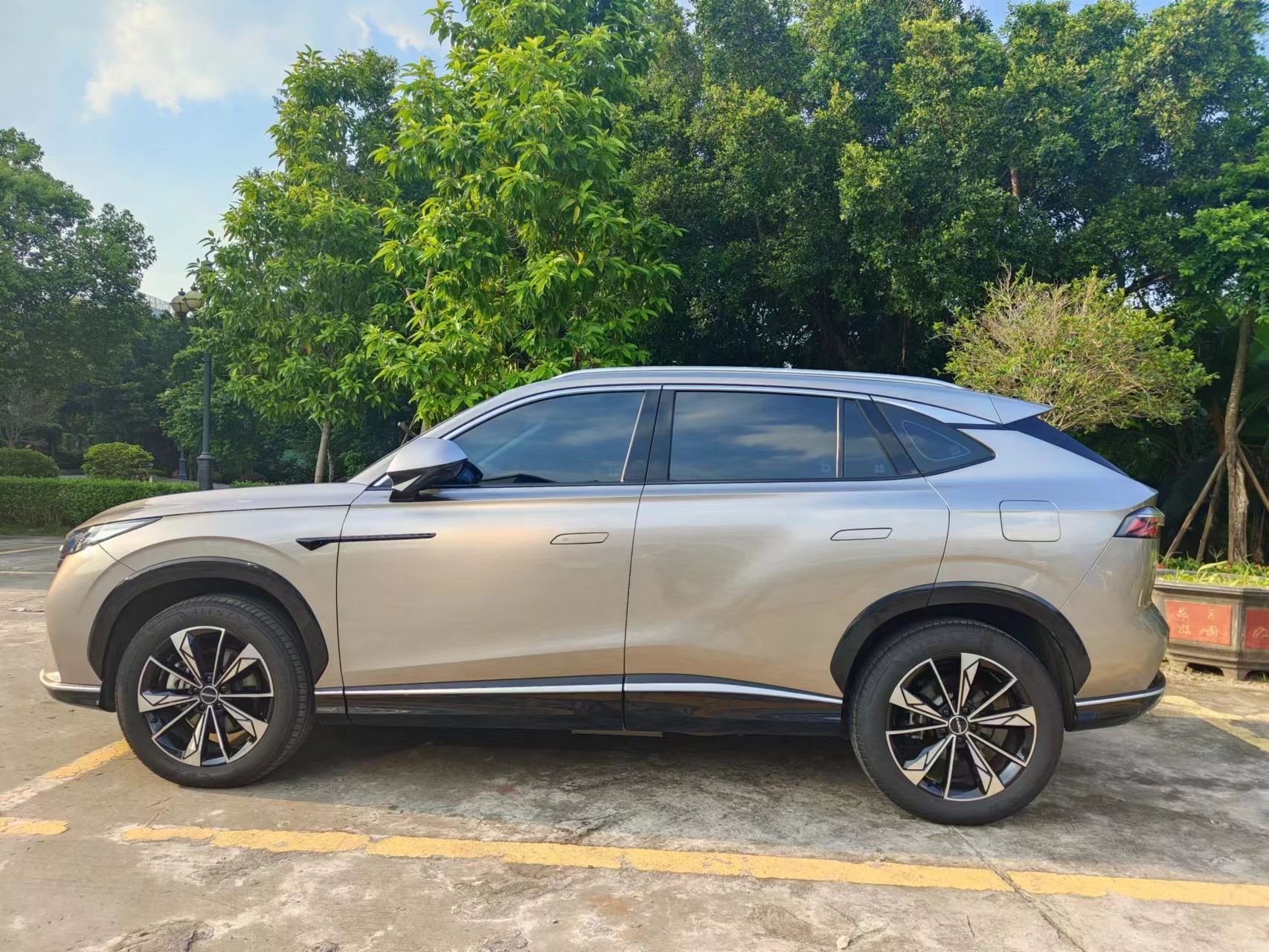 荣威erx5纯电高速120迈试驾视频,开着比燃油版舒服测试荣威erx5