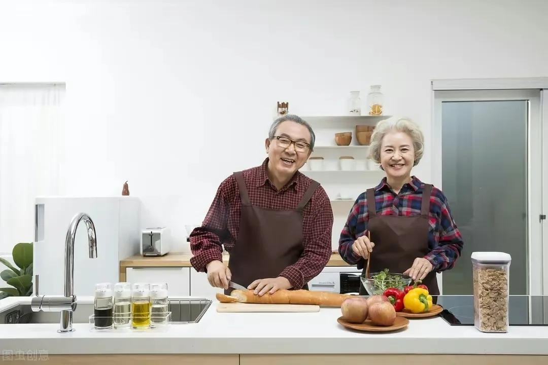 年轻人如何应对老年生活,老年人和年轻人之间的矛盾怎么办