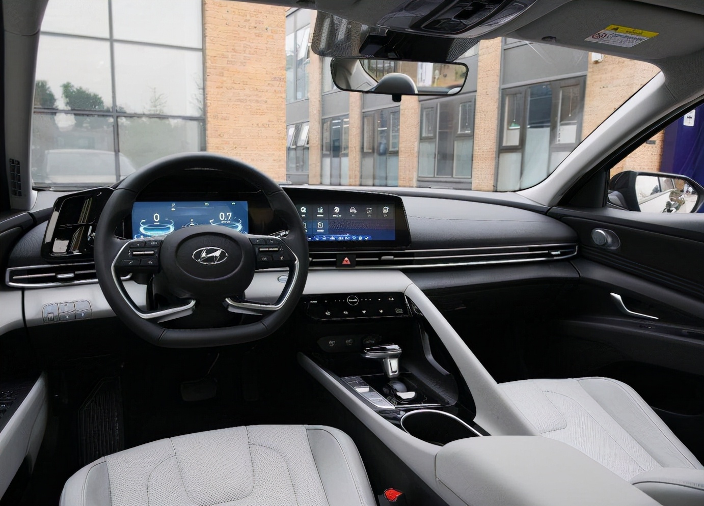 新款现代伊兰特十几万公里,浅谈新款现代伊兰特