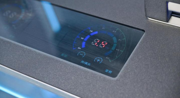 火王厨电上海展会2024年展览会,火王智能触屏灶新款