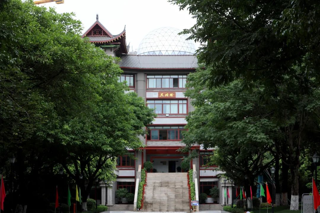 一颗新星落在你我眼眸！双流中学初2023级新生报到纪实