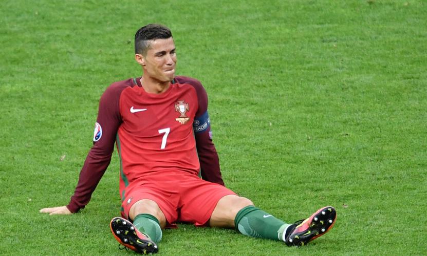 梅西和罗纳尔多谁的成就更高,梅西和罗纳尔多之间的友谊