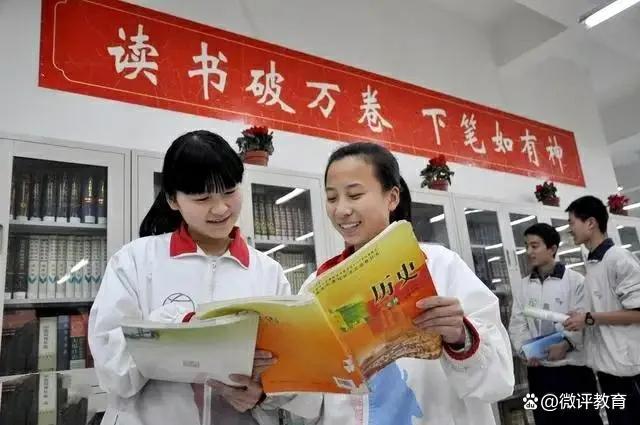 2020本科专业毕业生薪酬排行榜,2018毕业生薪酬榜哪些专业最高