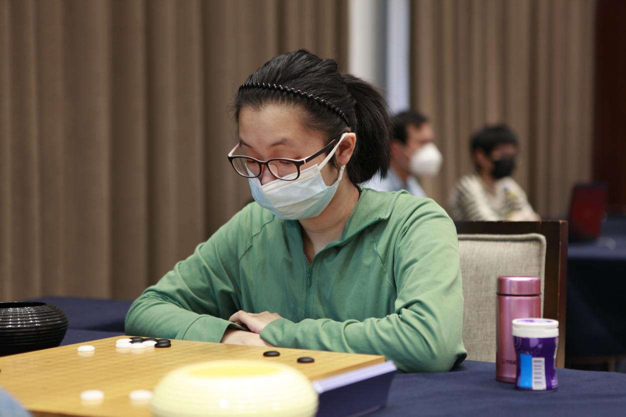 吴依铭於之莹最新对局,亚运於之莹