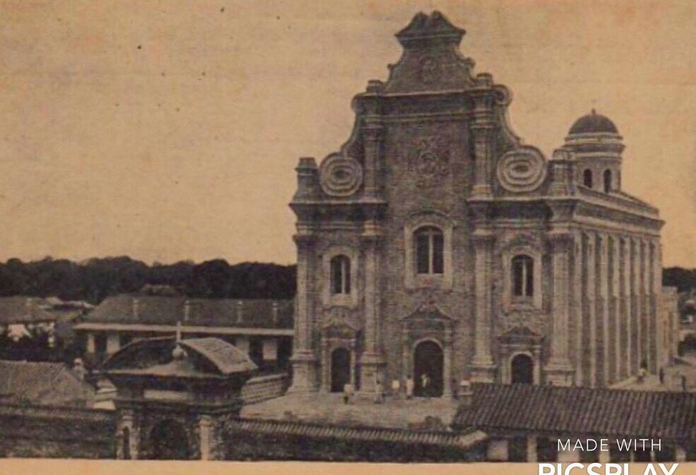 日军兽行照片：当着父亲的面玷污他女儿，临走还残忍割下妻子乳房