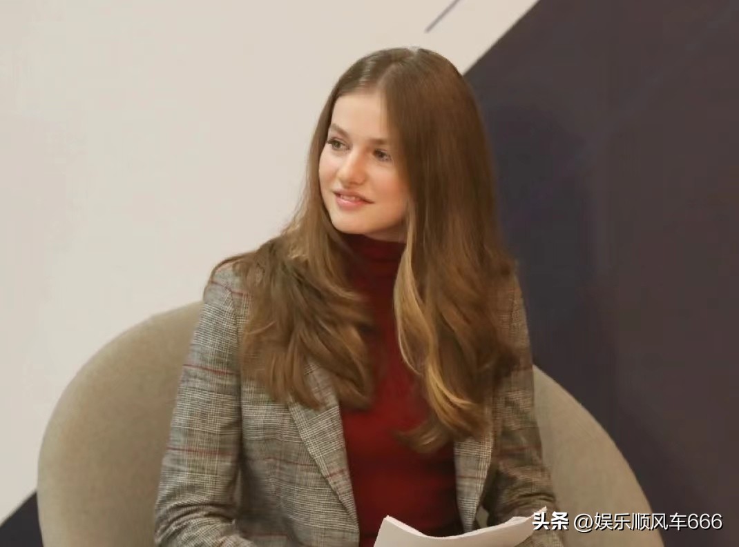 莱昂诺尔穿西装,西班牙莱昂诺尔去机场