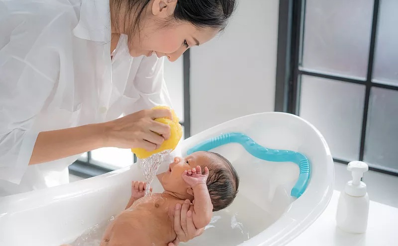 照顾新生儿的最佳方法,如何照顾新生儿三多三勤4不要