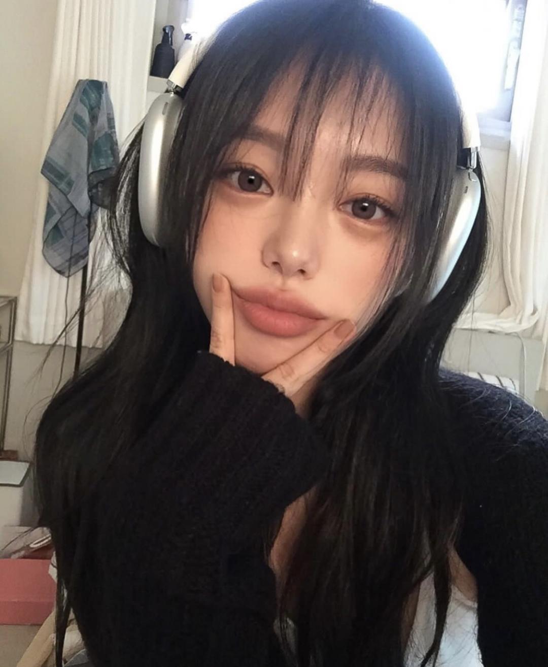 2021减龄最火发型齐刘海,减龄短发18岁