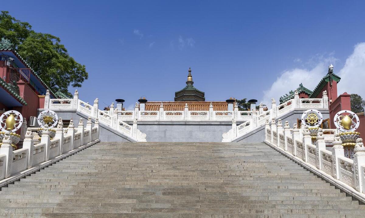 趣玩北京：北京中轴线之八大处公园