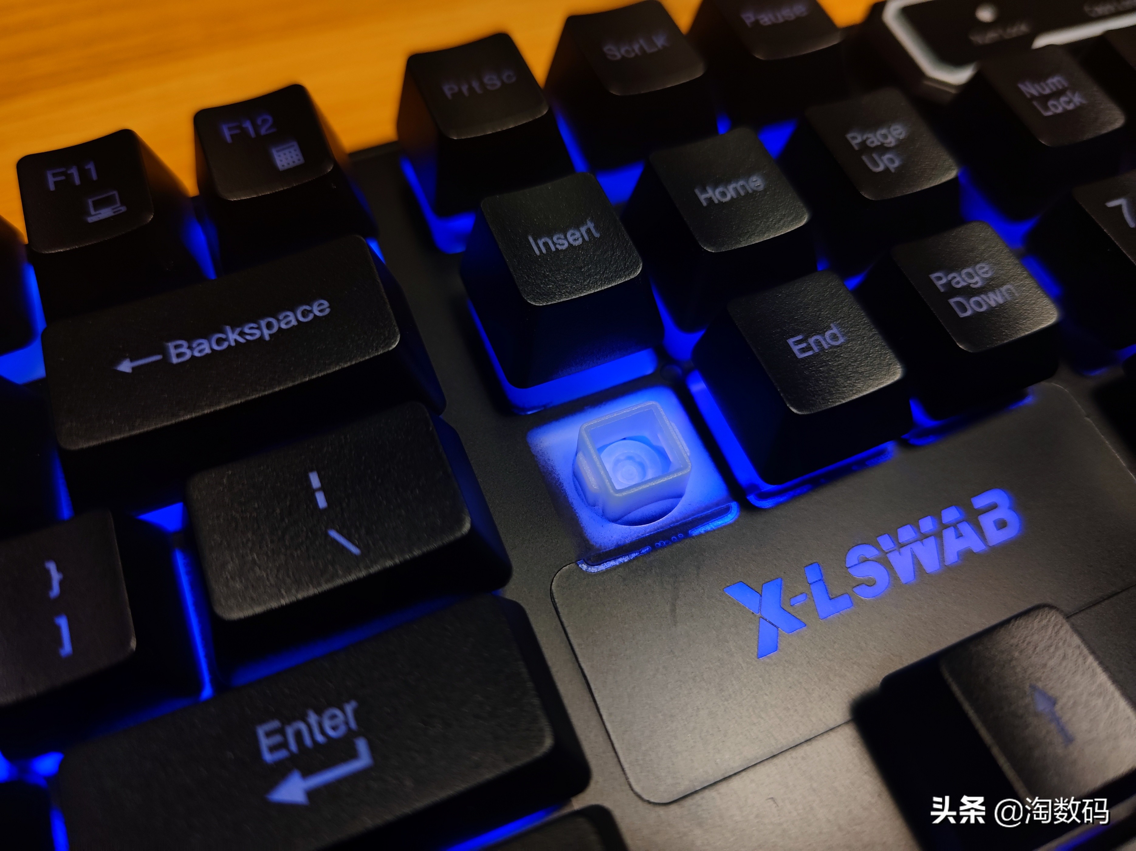 红轴游戏键盘推荐100以下,红轴游戏全键键盘推荐100元以内