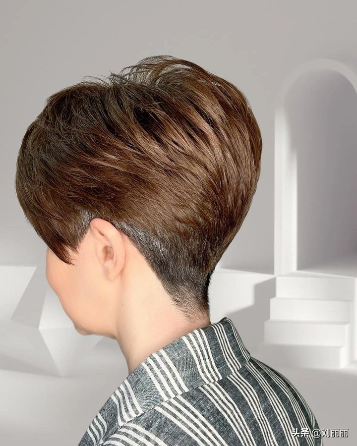 今年流行剪哪种女发,21年流行女发造型