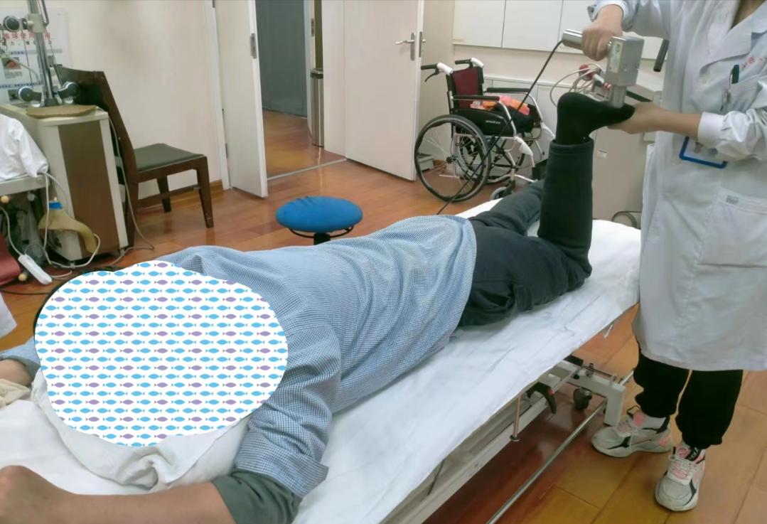 偏瘫肘关节伸不直怎样康复,偏瘫膝过伸走路不能屈膝怎么办