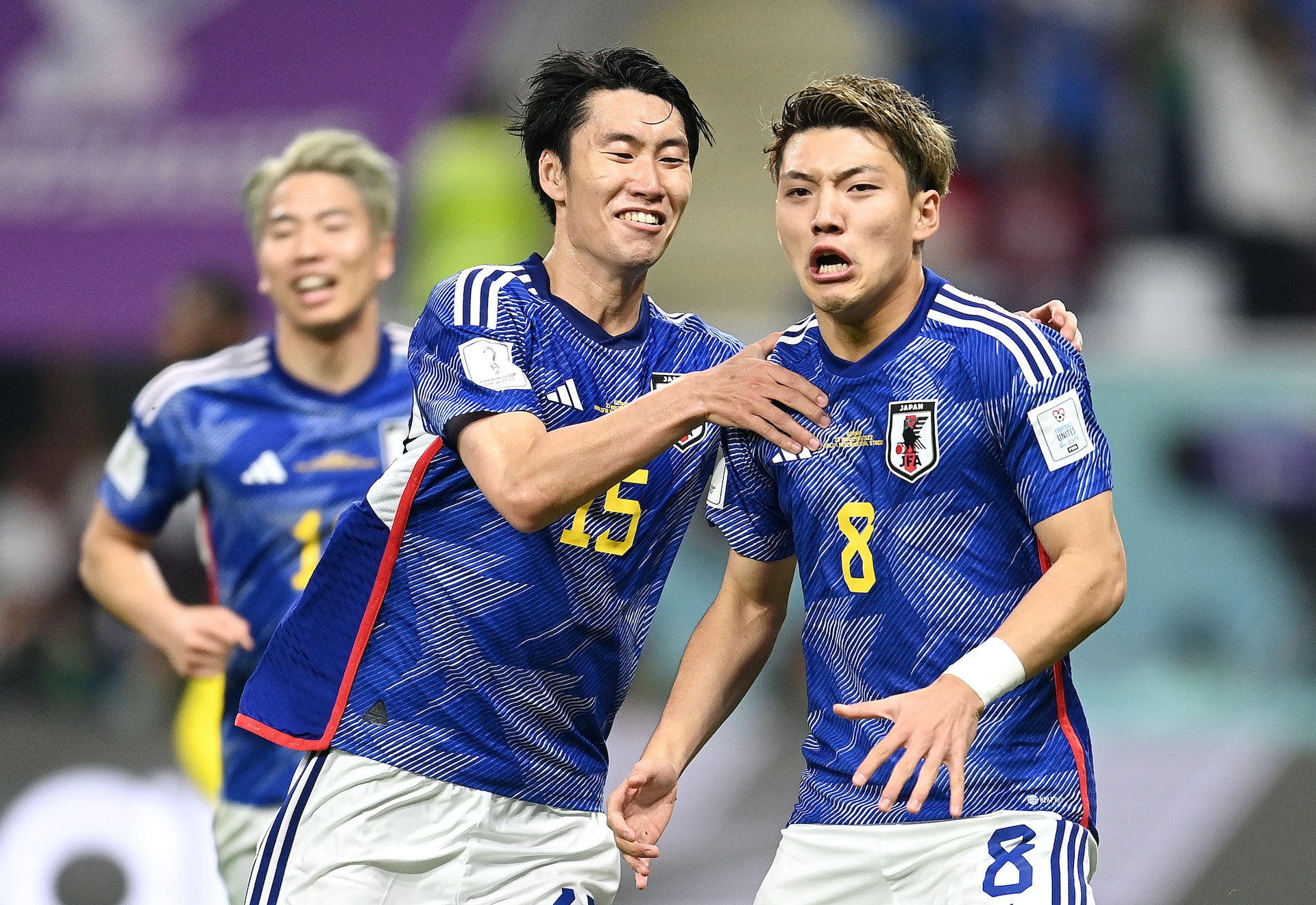 日本击败德国足球小将,日本2比1逆转德国足球小将