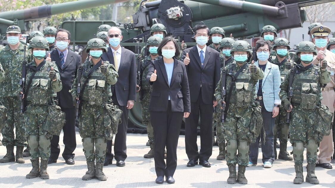 蔡英文被美逼上梁山，台退将支持成立“台湾特区”，但有两个条件