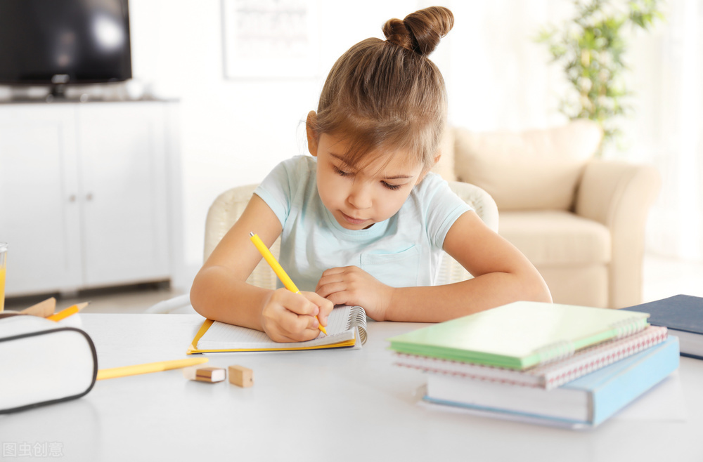 孩子放学不想写作业怎么办,孩子放学后不写作业等快睡了才写