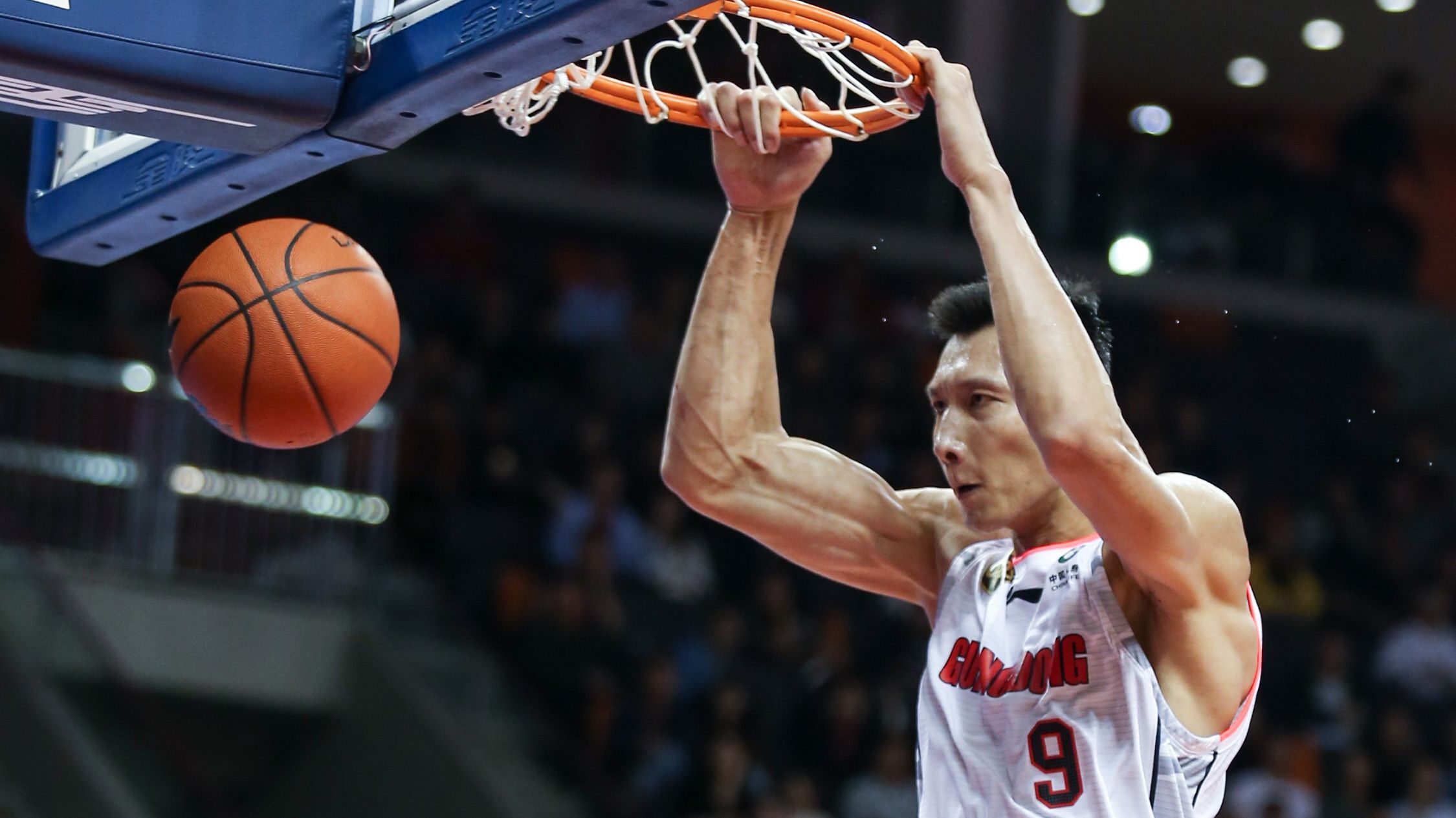 cba历史得分王第一名,六位nba球员谁在cba挣钱最多