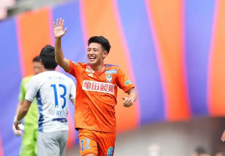 日乙新泻天鹅vs蜀葵,大宫松鼠vs新天鹅