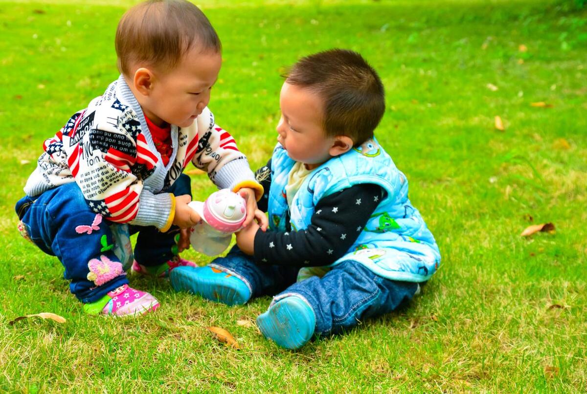 孩子说话没有逻辑性思路不清晰,小孩说话没有条理和逻辑性怎么办