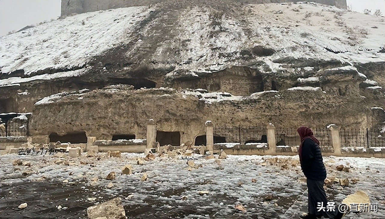 土耳其强震已致超1500人遇难,土耳其地震致数千人遇难