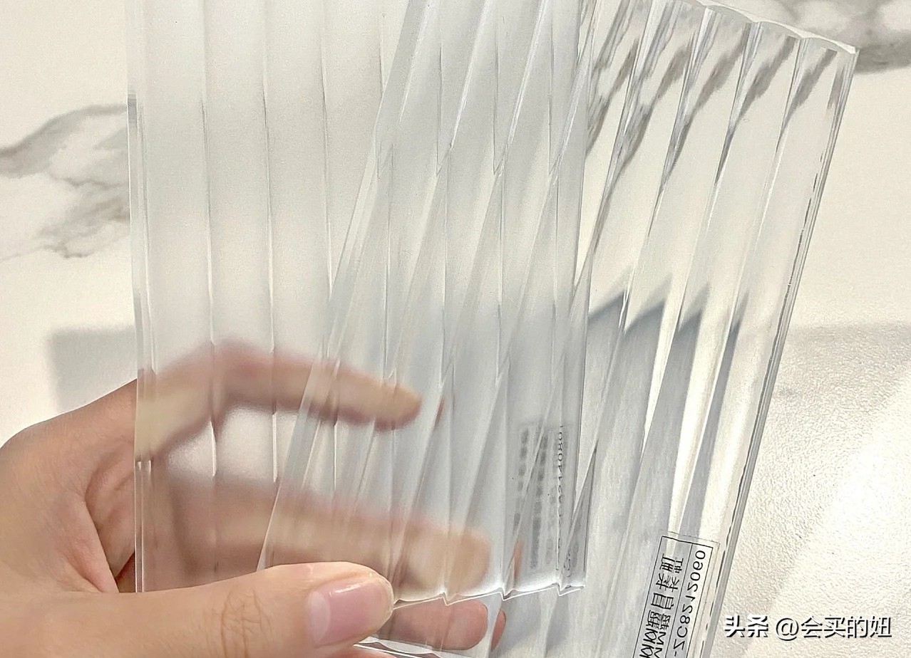 长虹玻璃门注意事项,长虹隔断玻璃门避免踩坑