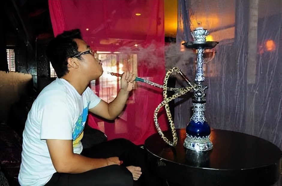 这六种香烟尽量不要抽了有害健康,吸烟人注意了几种烟列入黑名单