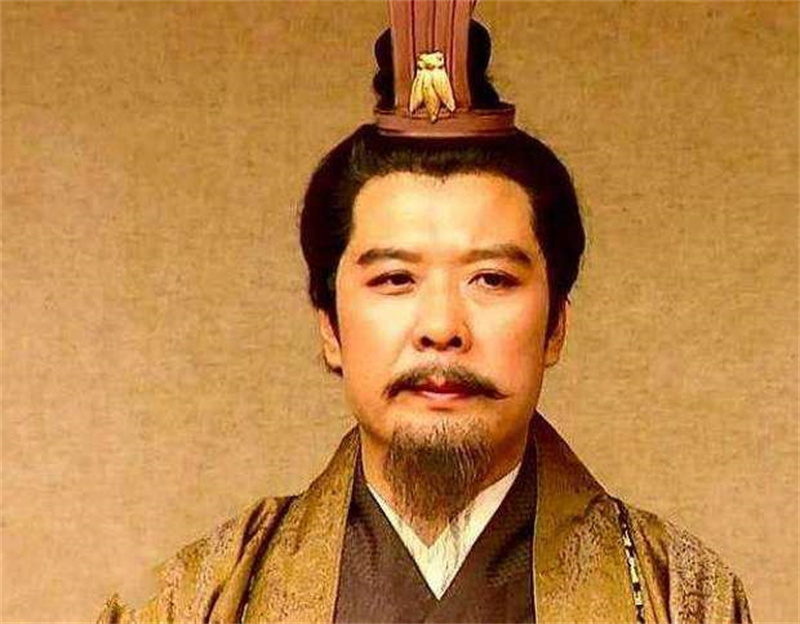 住在红楼看西游,住红楼看水浒读三国下联是什么