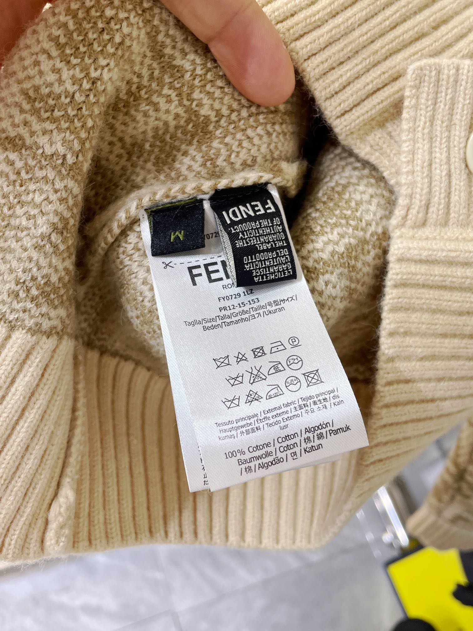 Fendi芬迪2023秋冬高级定制系列,FENDI芬迪全皮限量款大象灰花朵