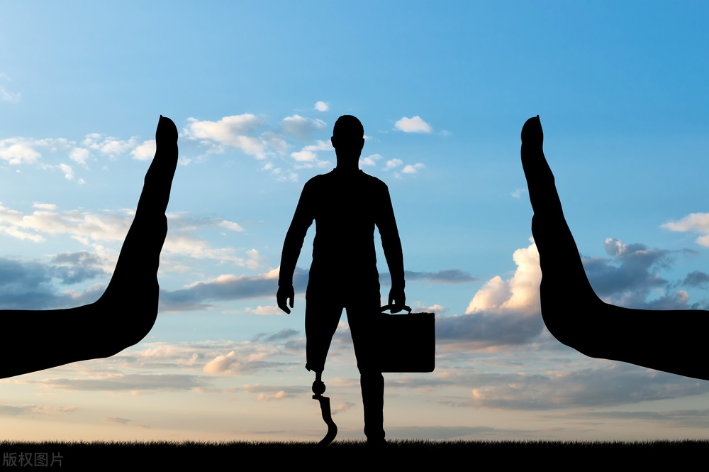 最高法指导案例：基于地域、性别等与“工作内在要求”无必然联系的因素差别对待劳动者，构成就业歧视