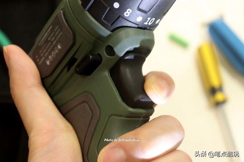 无刷冲击锂电钻,20v无刷锂电多功能冲击钻测评