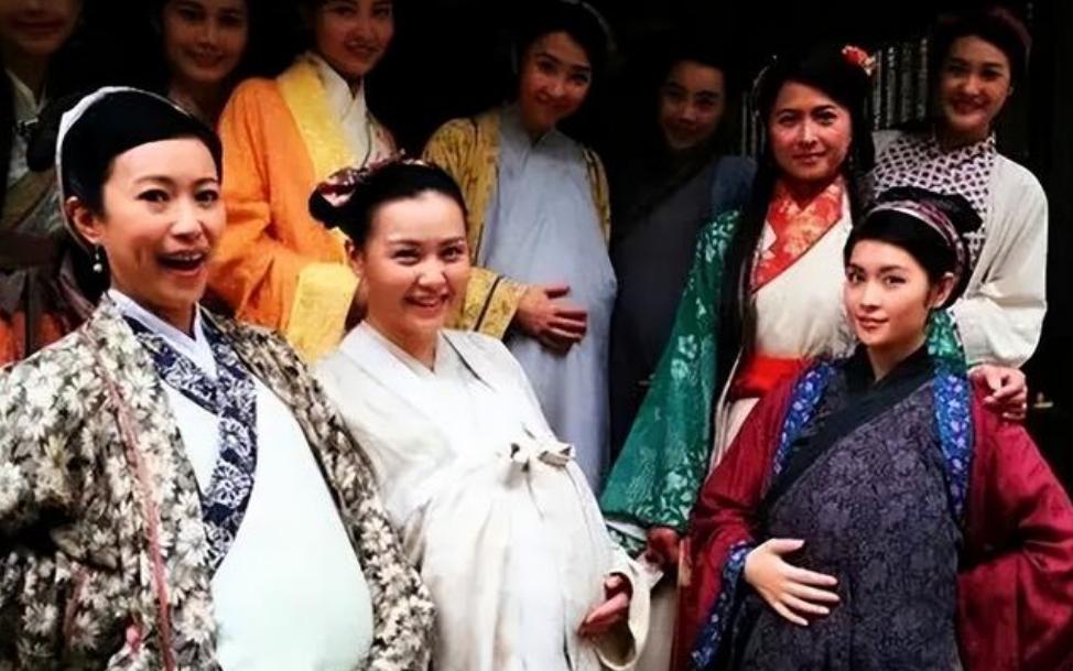 清朝女子因难产昏厥，被误认为已死下葬，300年后开棺景象凄惨