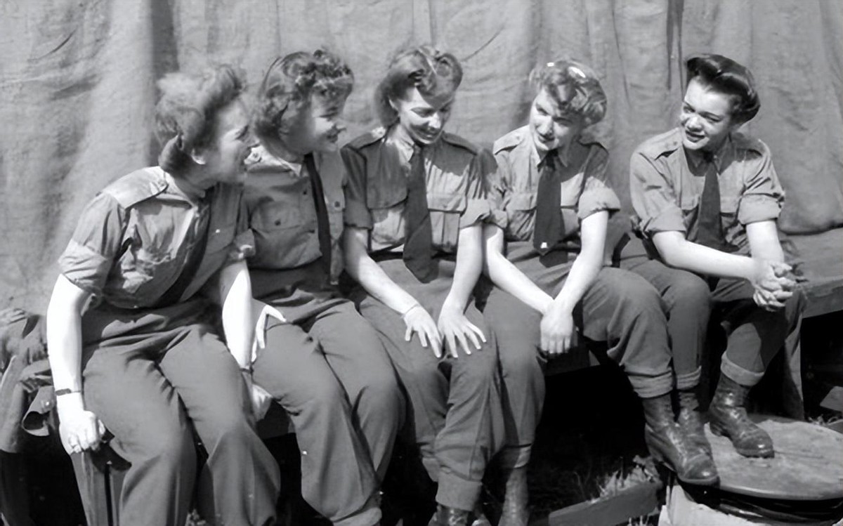 日军俘虏美国,日军俘虏英军有多惨