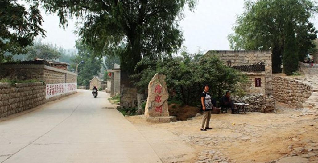 堂姐全家住我的房子,堂姐从外地回来都要住我们家