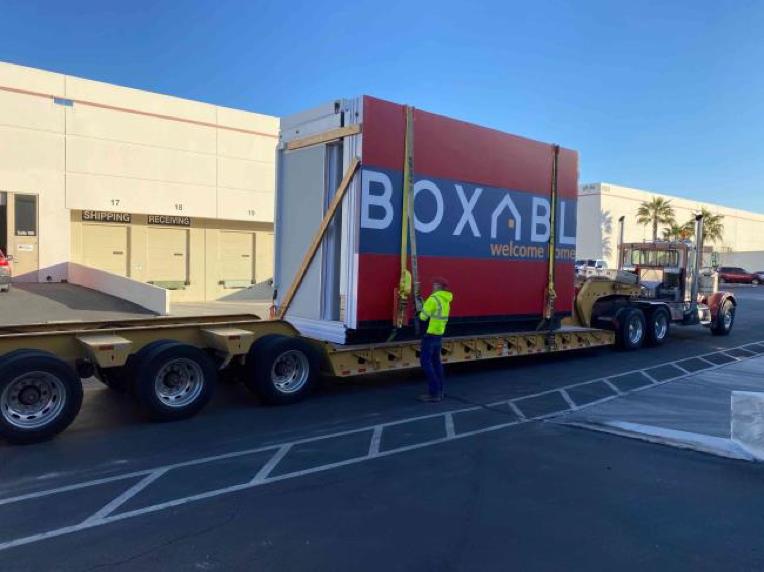 攒钱买房吗,100万美元买什么房子