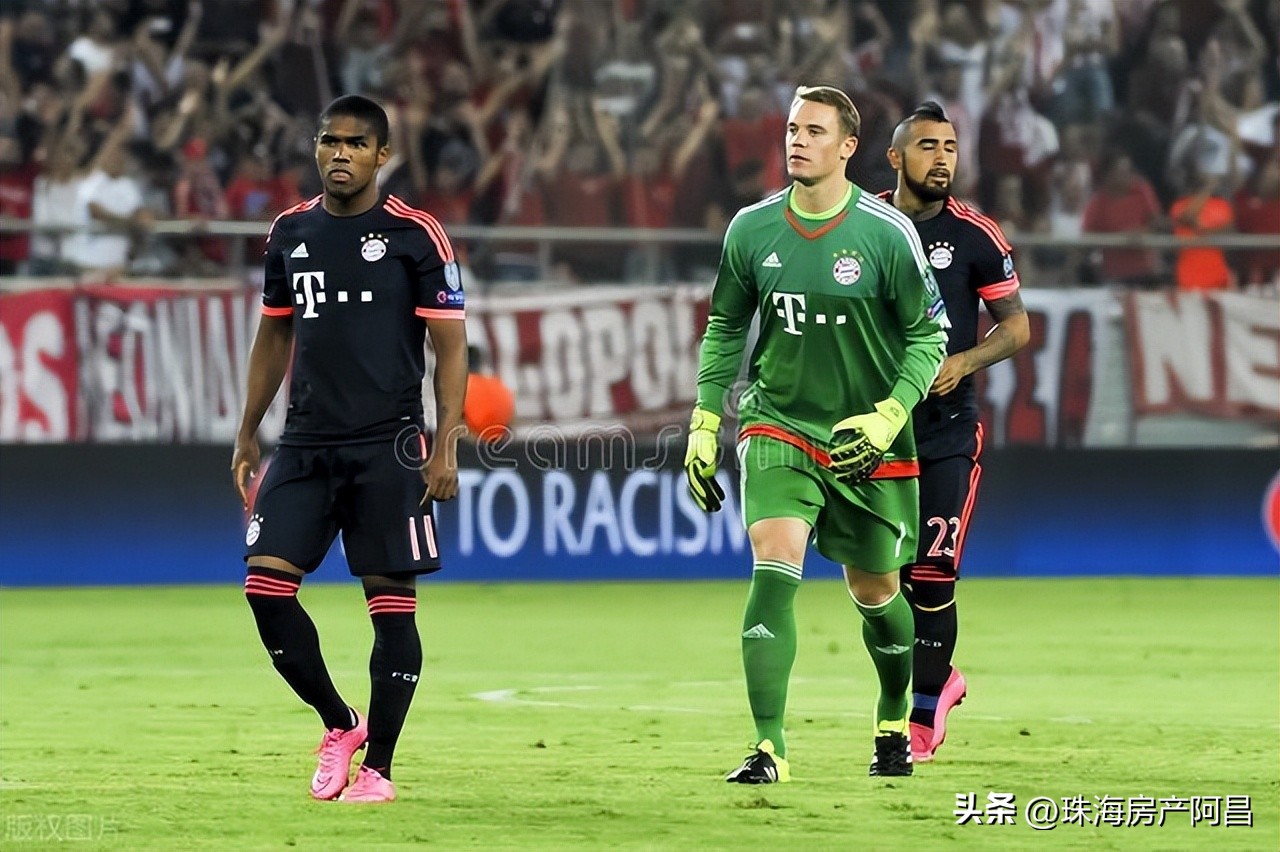 历史上十大足球球员,世界十大足球球星名单