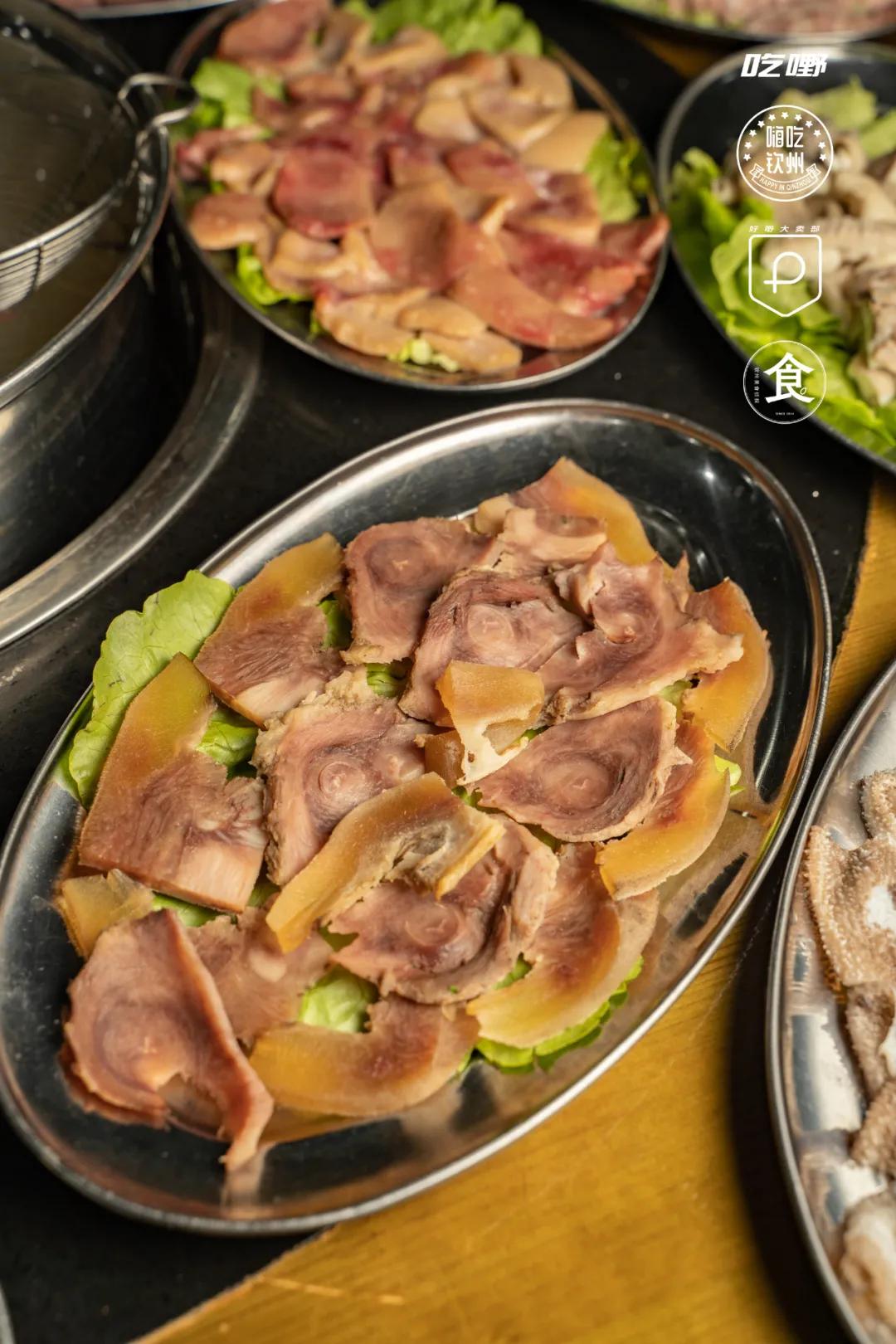 尝尝正宗的牛肉火锅,美食不可辜负首顿堂食全牛宴火锅