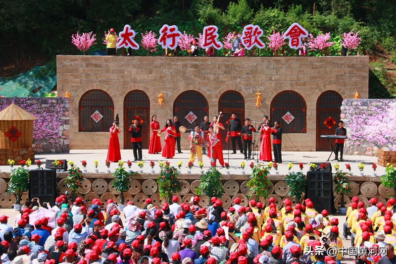 董宇辉带你领略大美山西,董宇辉被山西的醋硬控30秒