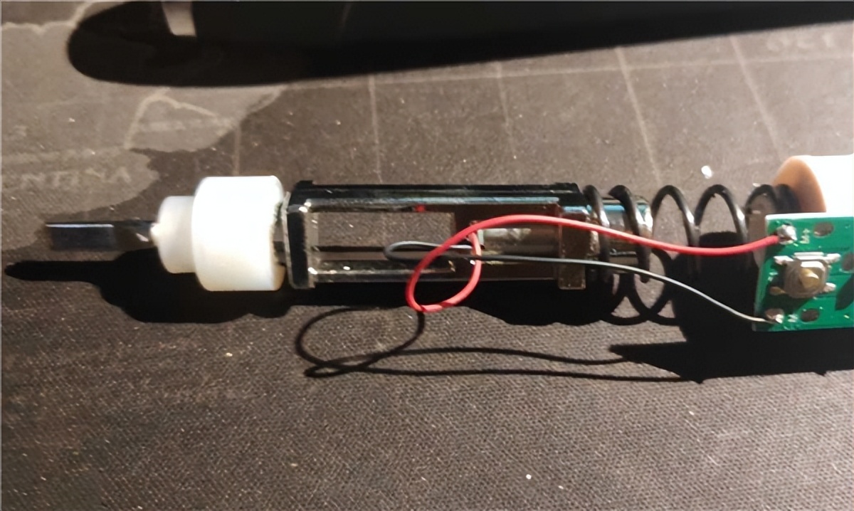 儿童电动牙刷u型好还是普通的好,儿童长期使用电动牙刷的三大危害