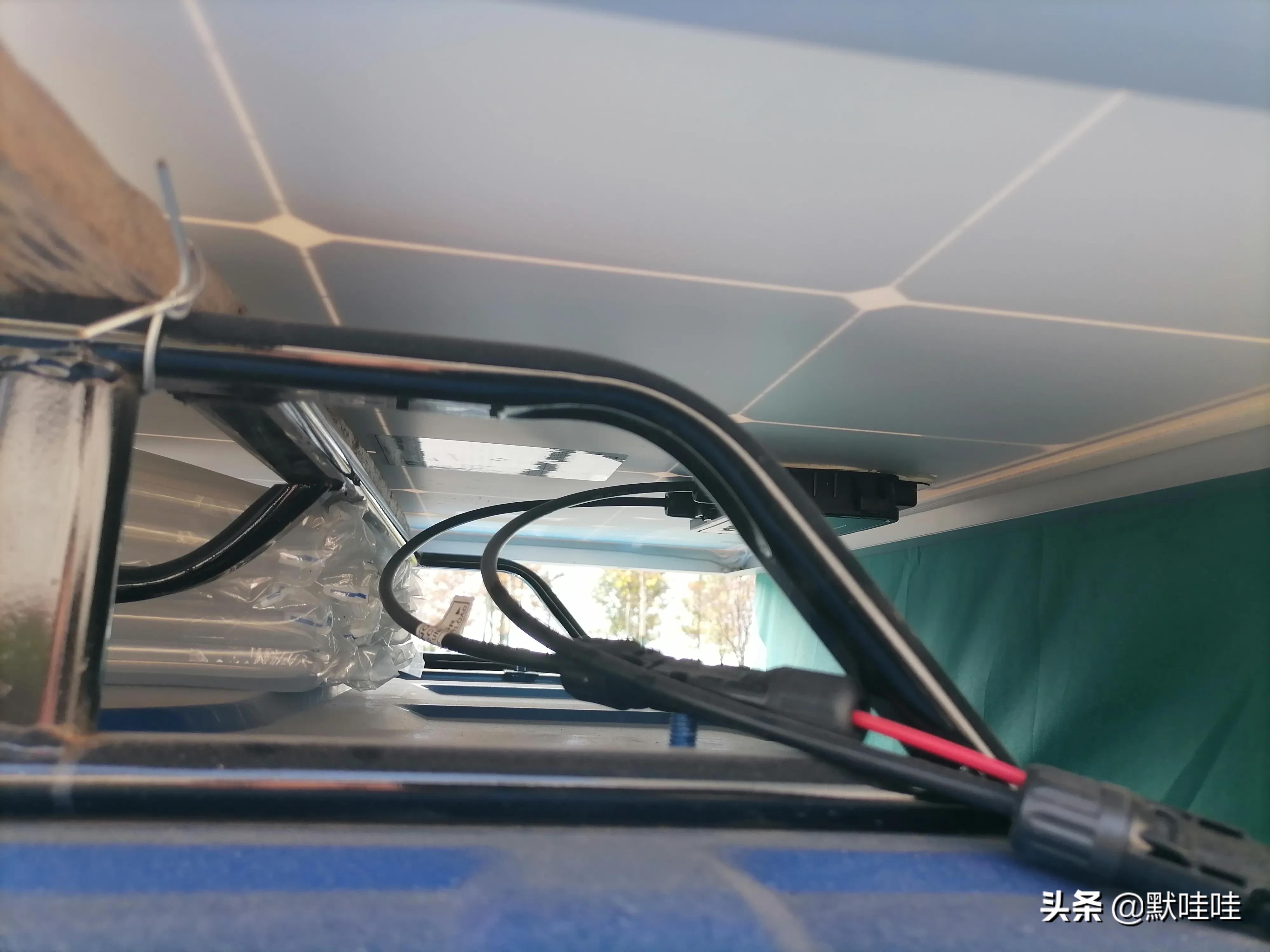 300w太阳能板怎么用,300瓦太阳能板一天能发多少电