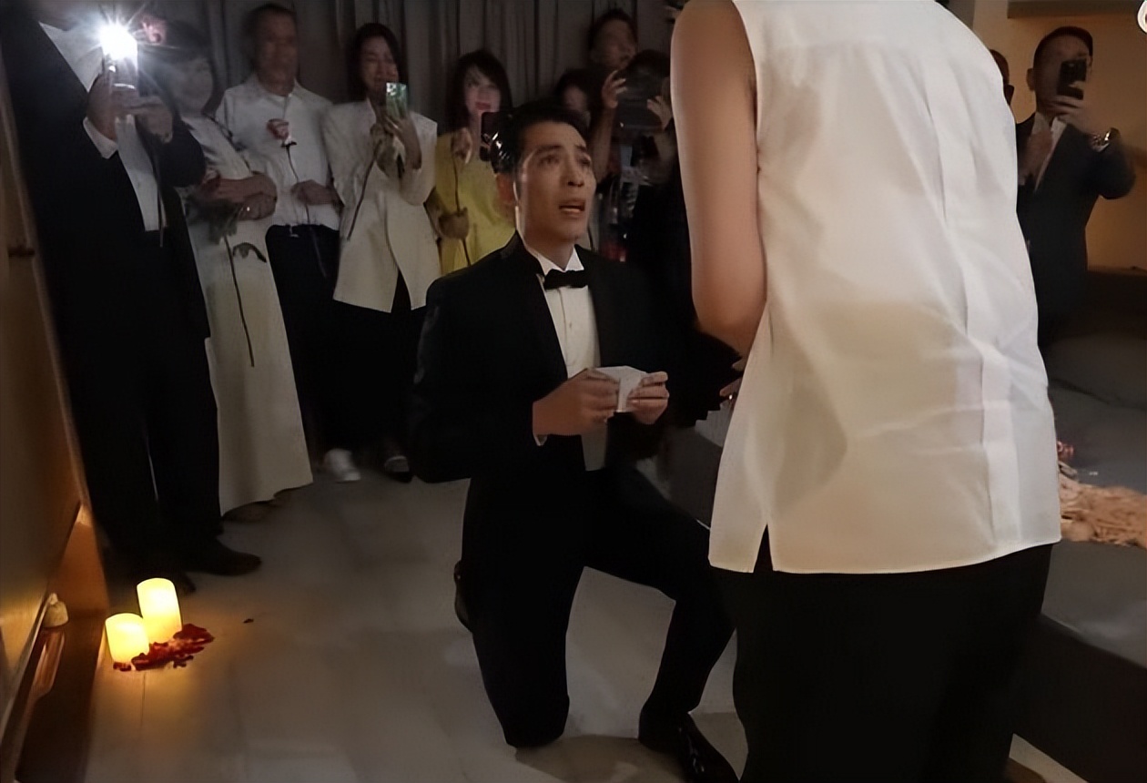 萧敬腾求婚钻戒图片,萧敬腾求婚钻戒多少钱