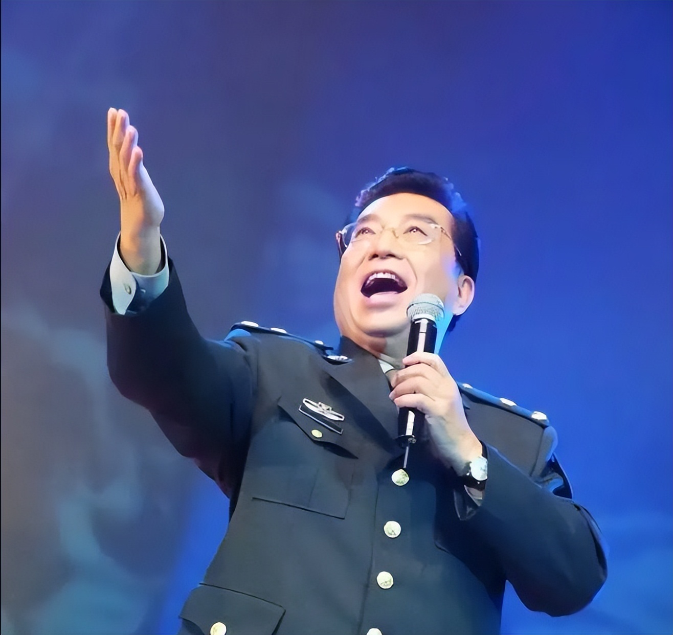 18岁年少成名25岁便跌入低谷王苏娅首位银幕情侣人生命运令人唏嘘