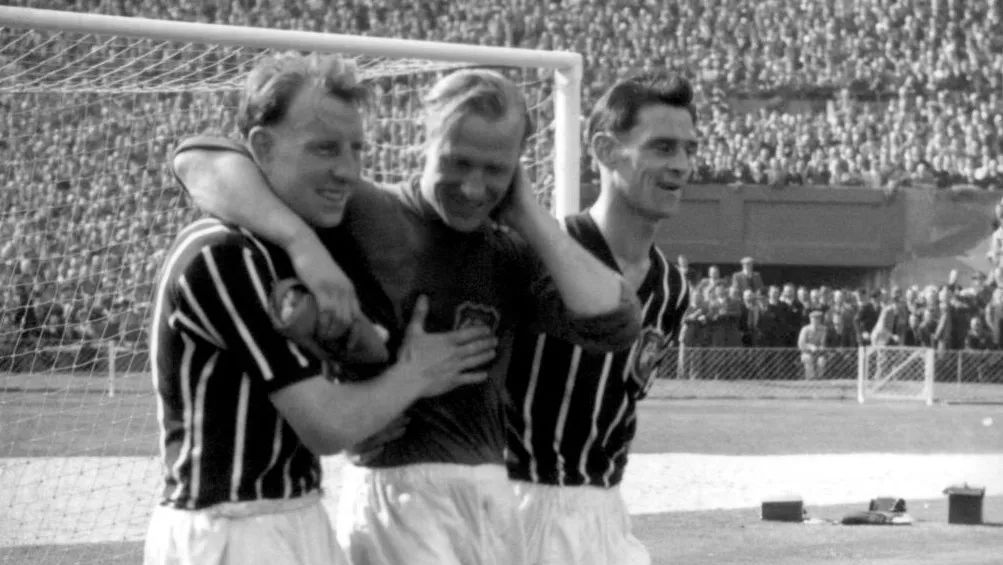 从德军战俘到曼联传奇,从死刑犯到传奇人物