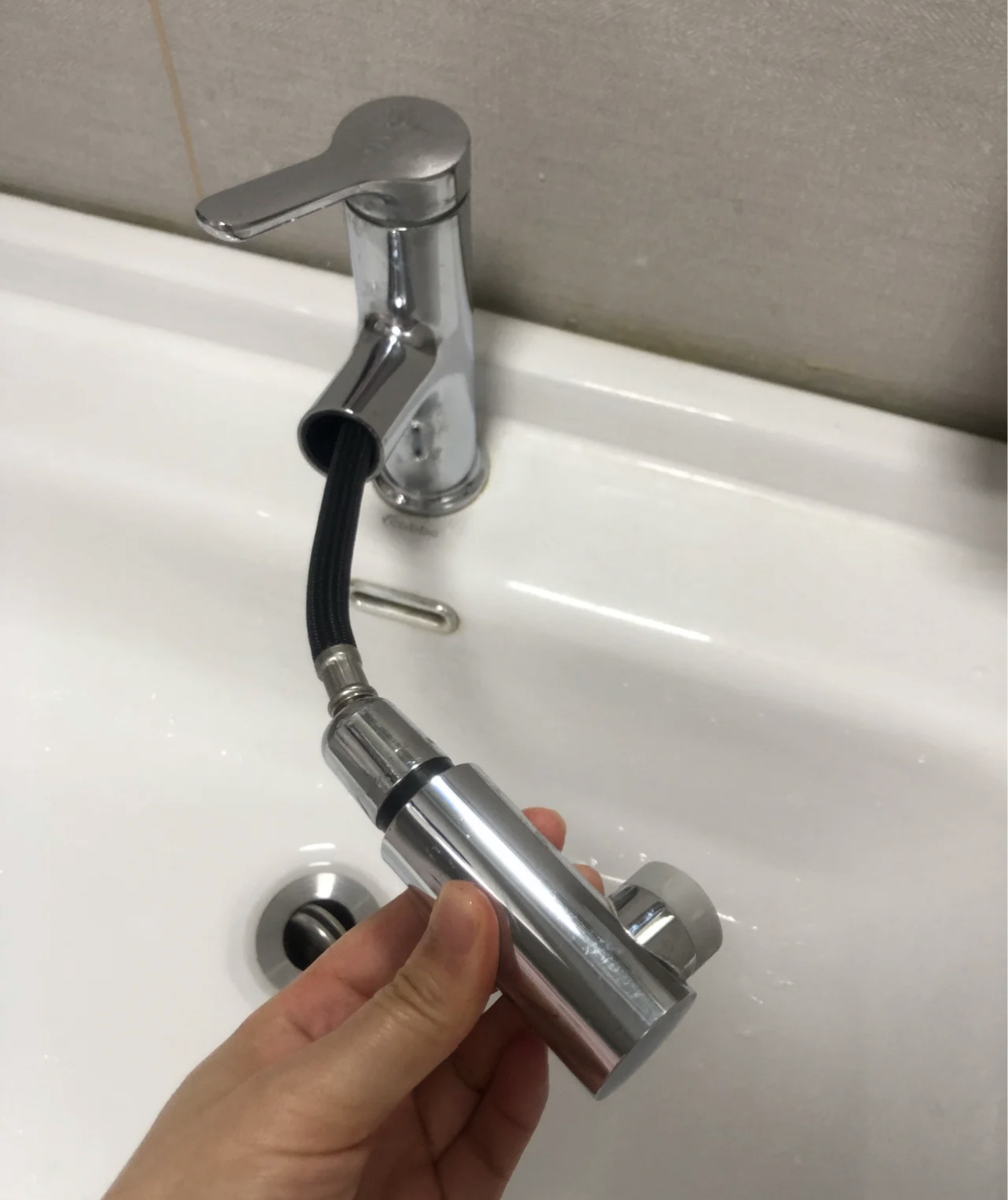 买水龙头是冷热的好还是恒温的好,买水龙头目前怎么买不上当