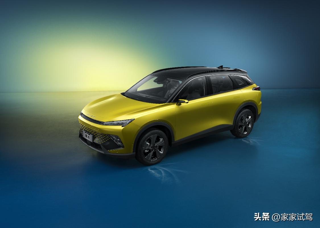 北汽魔方suv试驾视频,北汽魔方哪款车值得买