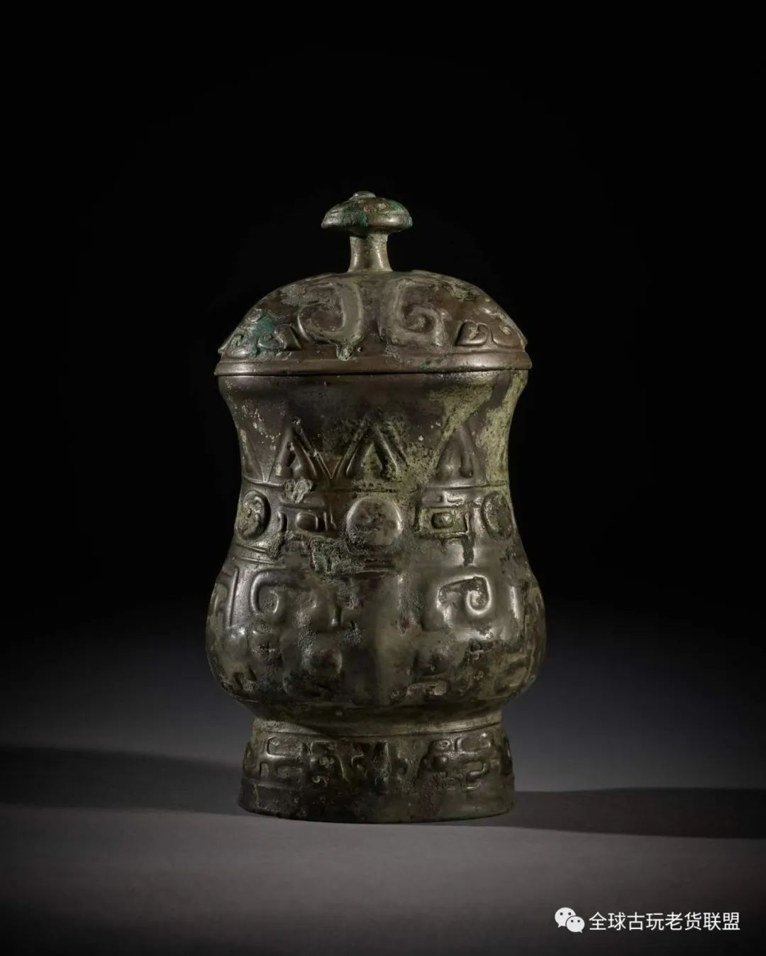 一言九鼎大名鼎鼎的意思,一言九鼎大名鼎鼎是什么意思