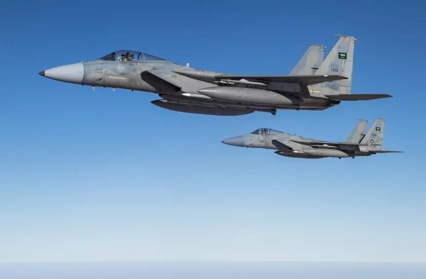 外网评歼10c和阵风阿联酋,歼10ce沙特买了多少架