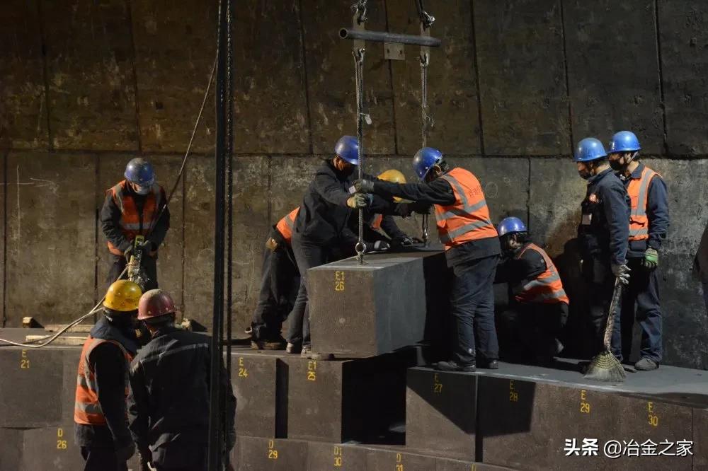 首钢京唐1号5500m3高炉,首钢京唐炼铁